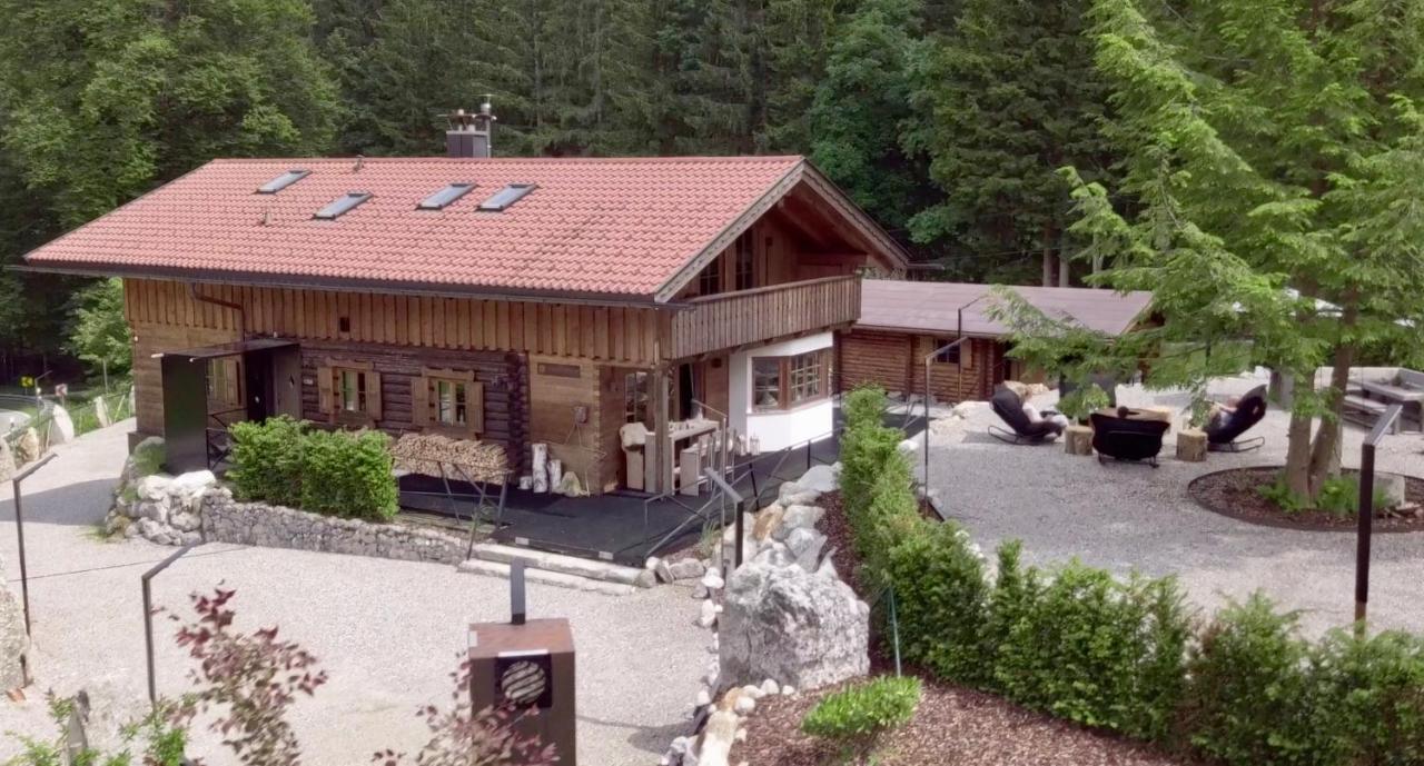 Chalet S - 5 Sterne Luxus Ferienhaus Direkt Am Eibsee Und Zugspitze Grainau Luaran gambar